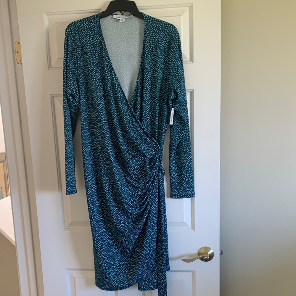 Beautiful Amazon Essentials true wrap dress in teal.